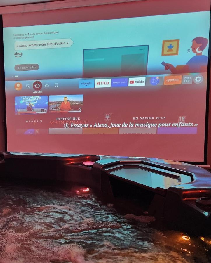 Suite Prestige Logement Neuf Avec Spa Et Ecran De Cinema En Rez De Jardin Colmar Eksteriør billede